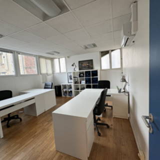 Bureau privé 61 m² 14 postes Coworking Rue des Tilleuls Boulogne-Billancourt 92100 - photo 4